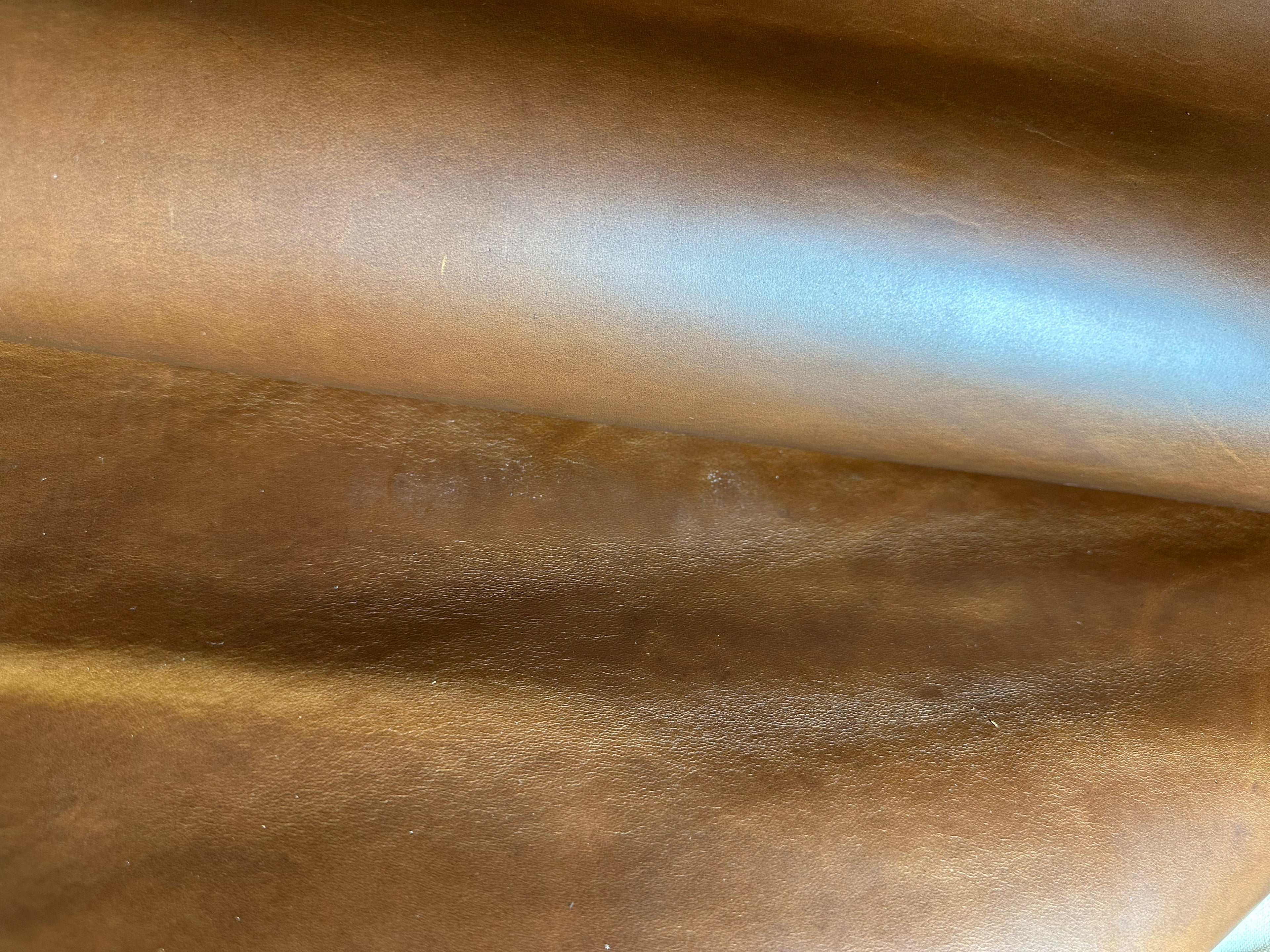 Lambskin brown leather