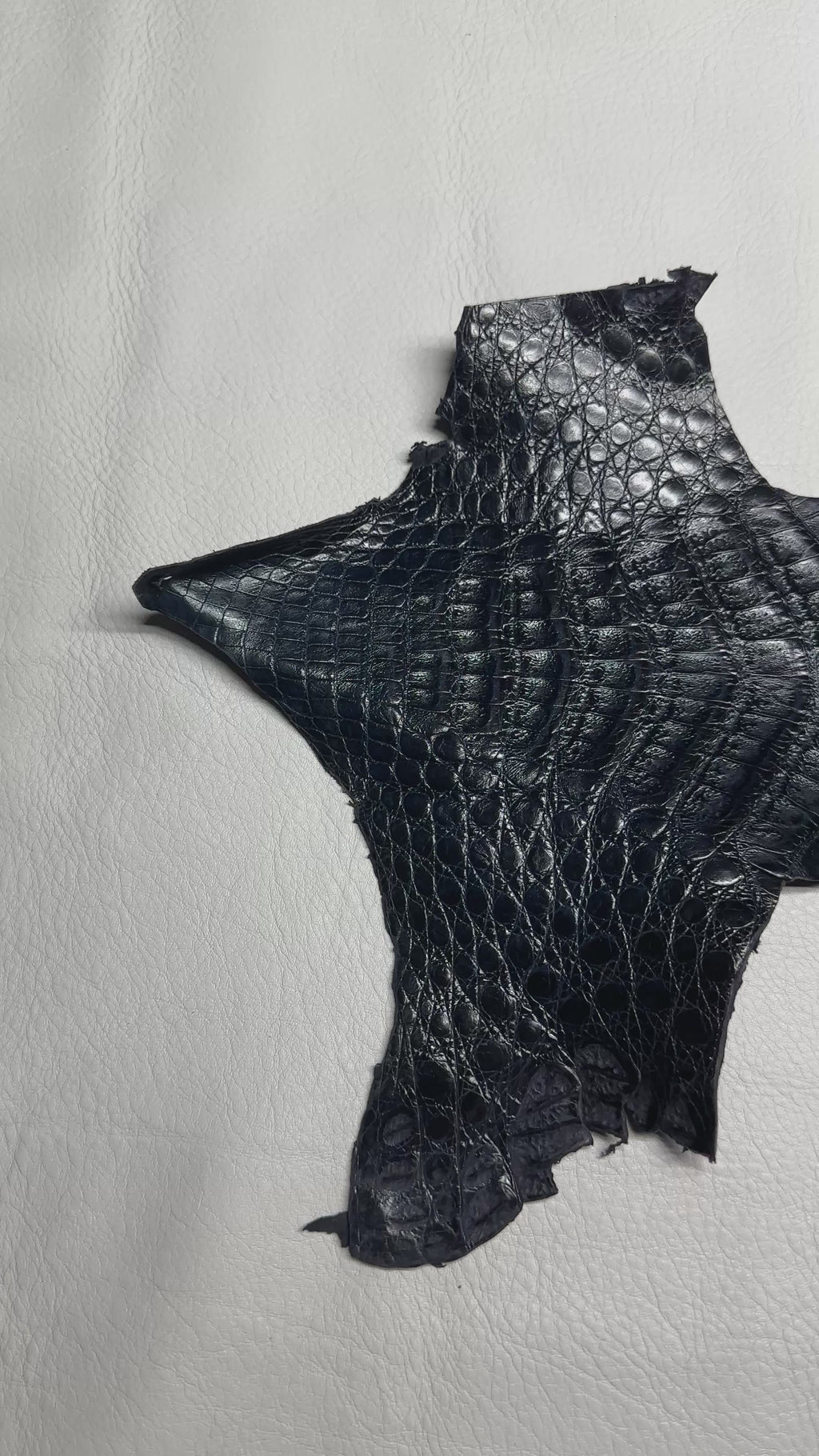 Croc Black Leather (3)